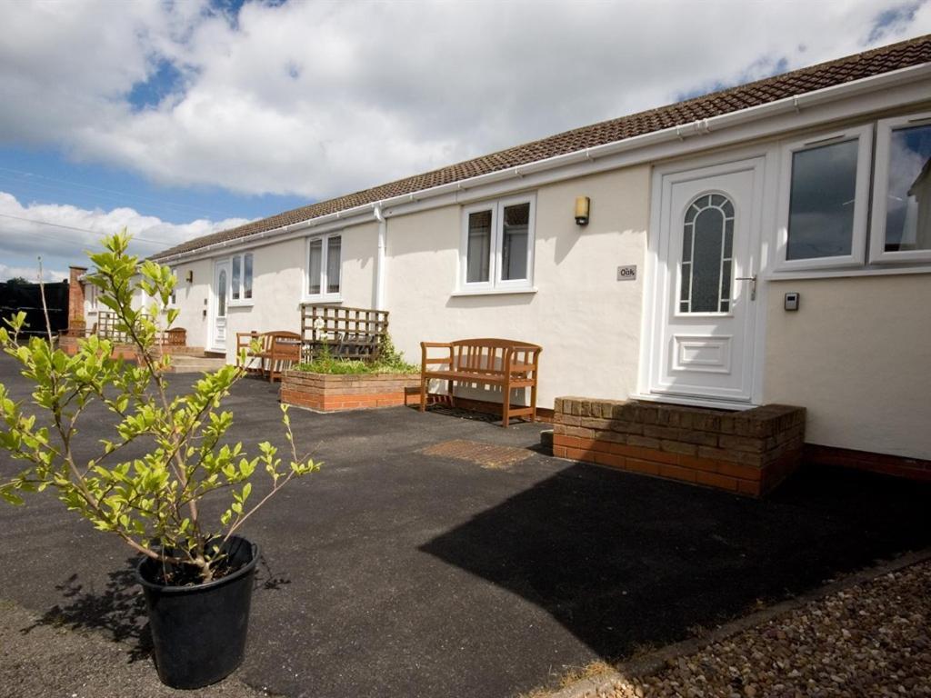Treetops Cottages & Spa Grimsby Esterno foto