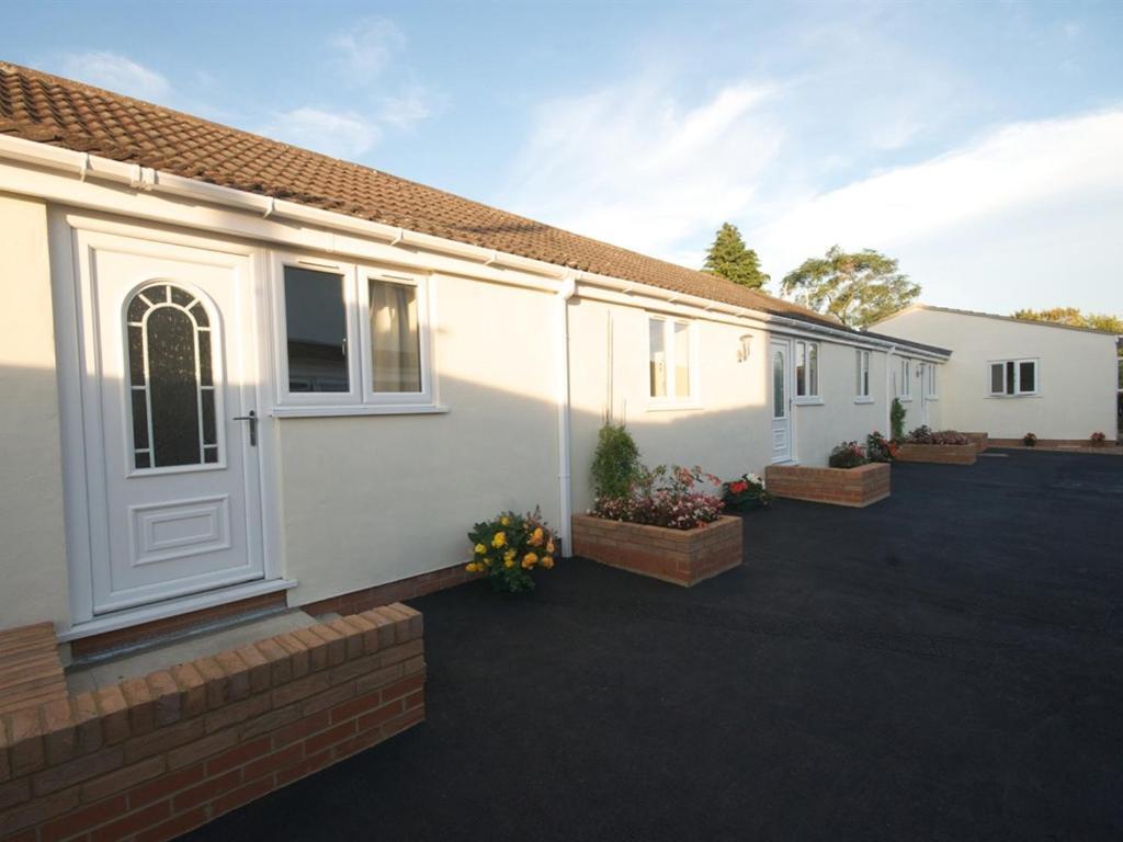 Treetops Cottages & Spa Grimsby Esterno foto